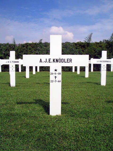 knodler.a.j.e.2005.jpg
