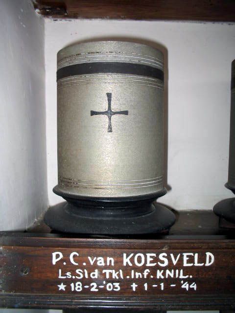 koesveld.van.p.c.2005.jpg
