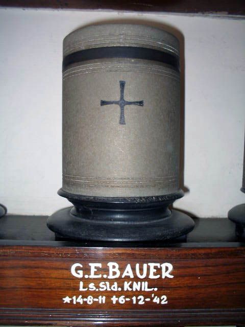 bauer.g.e.2005.jpg