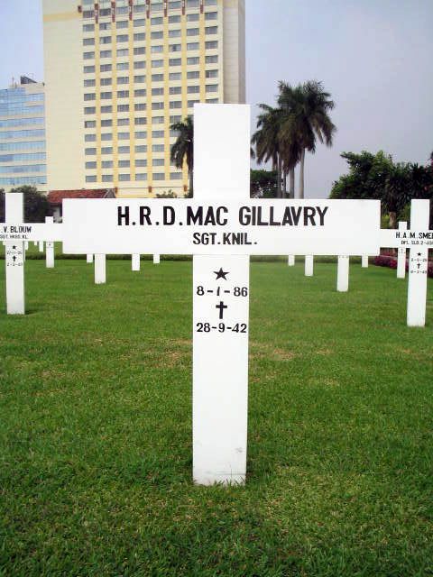 mac gillavry.h.r.d.2005.jpg