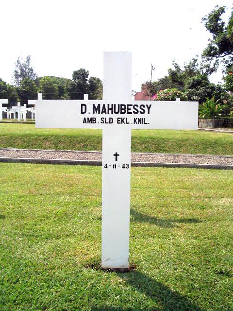 mahubessy.d.2004.jpg.JPG