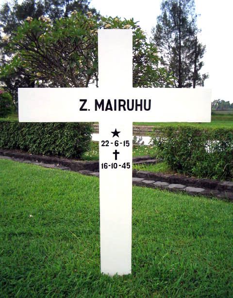 mairuhu z.2004.jpg