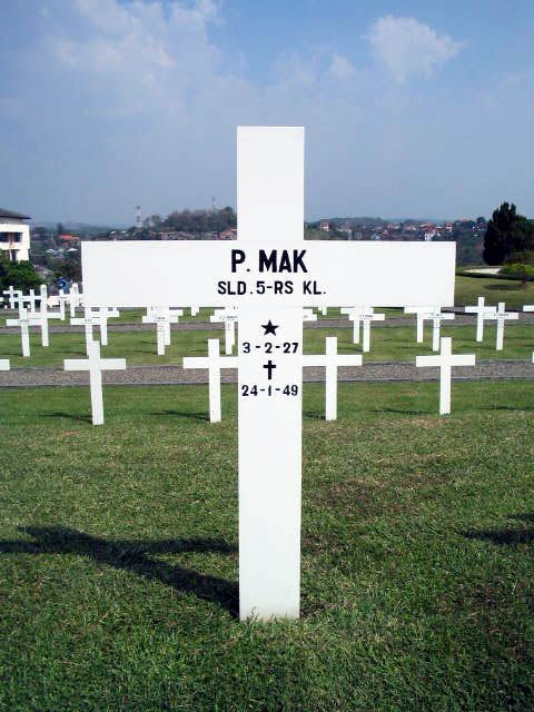 mak.p.2004.jpg.JPG