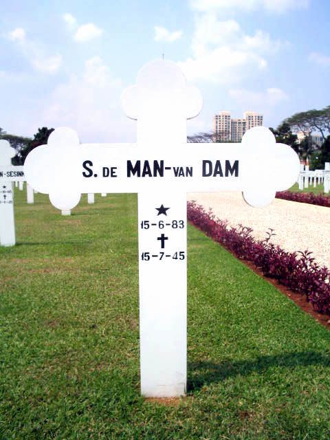 man.de.dam.van.s.2005.jpg