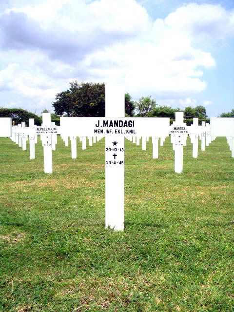 mandagi.j.2005.jpg