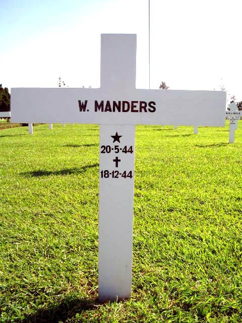 manders w.2004.jpg