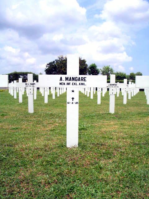 mangare.a.2005.jpg