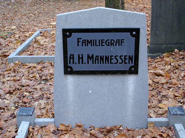 MannessenApeldoorn 2005.jpg