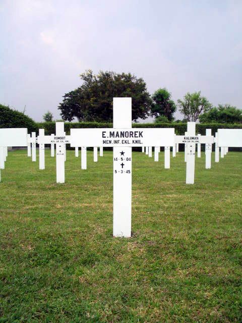 manorek.e.2005.jpg