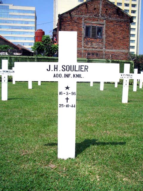 soulier.j.h.2005.jpg