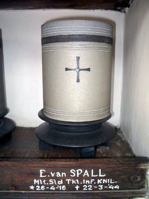 spall.van.e.2005.jpg