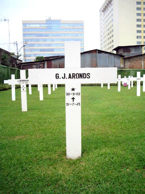 aronds.g.j.2005.jpg