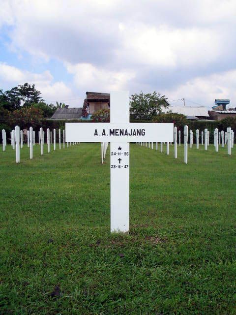 menajang.a.a.2005.jpg