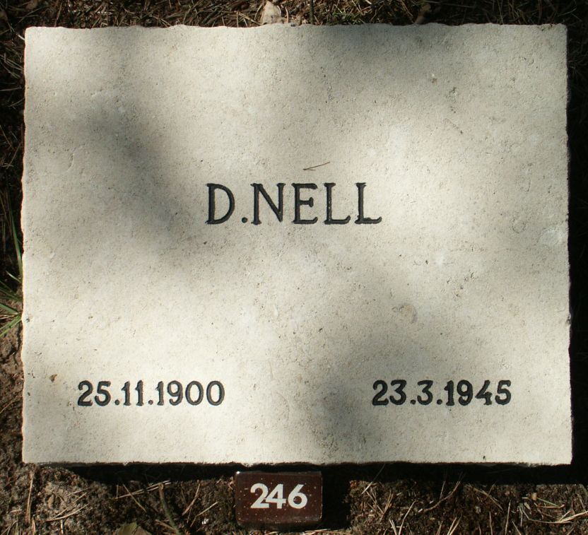 nell.d.jpg
