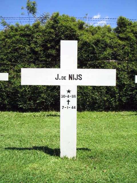 nijs.de.j.2005(1).jpg