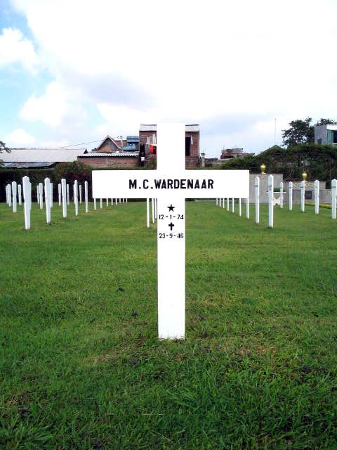 wardenaar.m.c.2005.jpg
