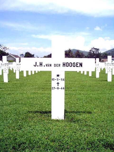 hoogen.v.den.j.h.2005.jpg