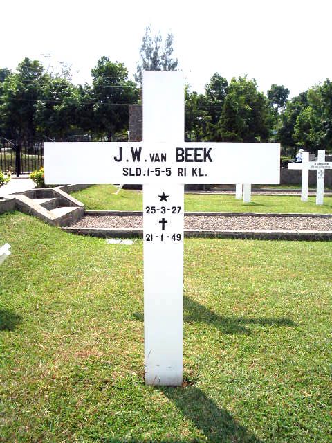 beek.v.j.w.2004.jpg.JPG