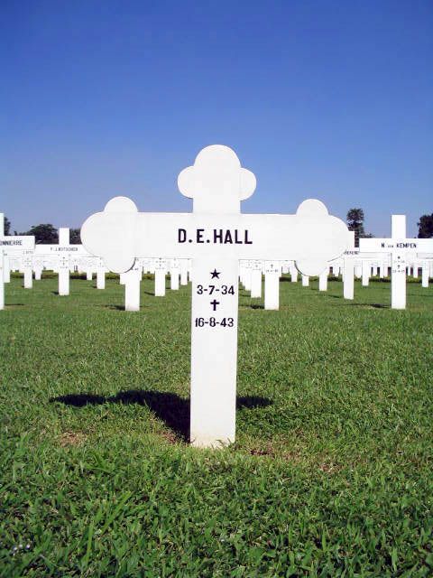 hall.d.e.2005.jpg