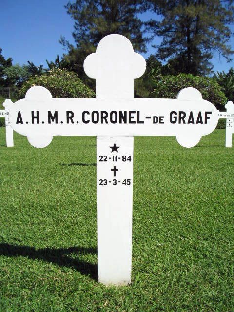 coronel graaf de.a.h.m.r.2004.JPG