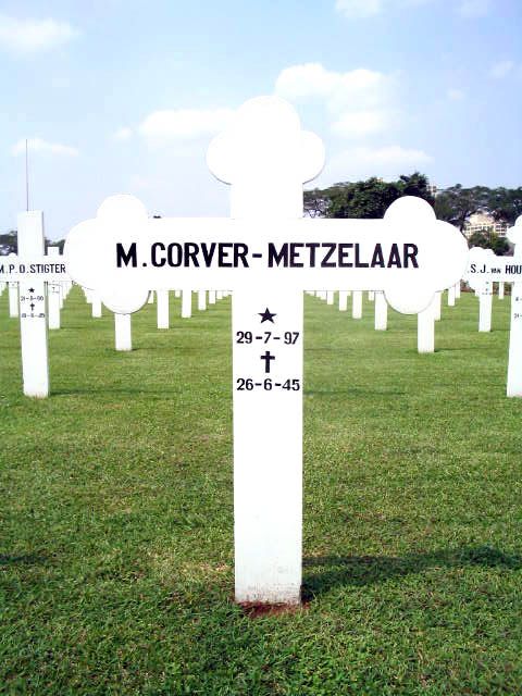 corver.metzelaar.m.2005.jpg