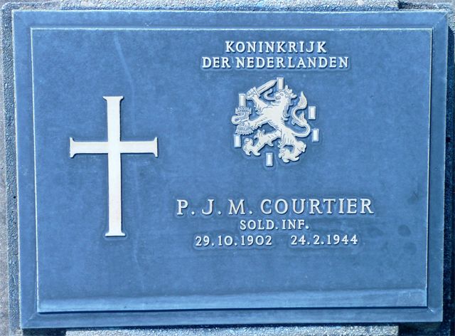 Courtier.P.J.M.2008.jpg
