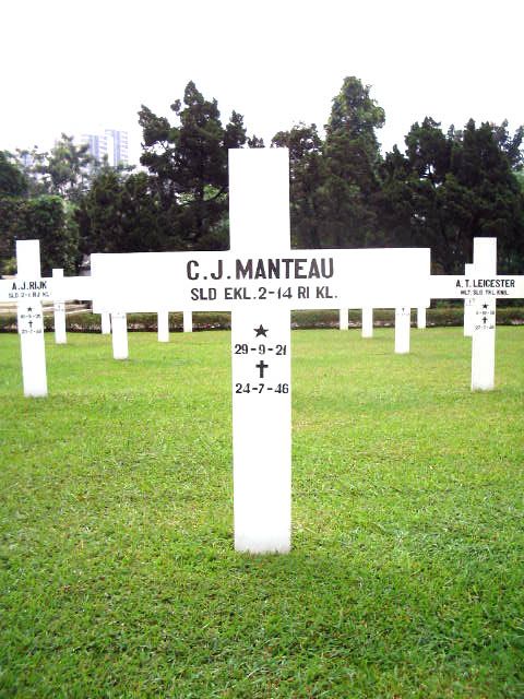 manteau.c.j.2005.jpg