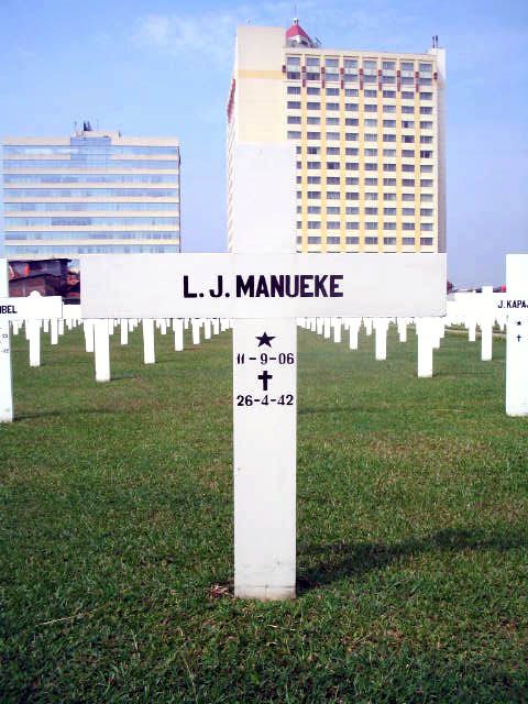 manueke.l.j.2005.jpg