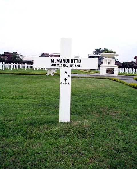 manuhuttu.m.2005.jpg