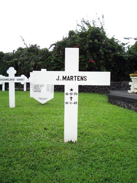 martens.j.2005(1).jpg