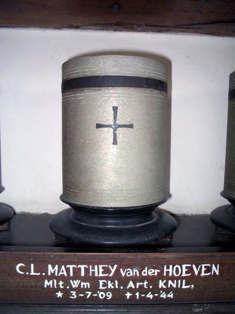 matthey.v.der.hoeven.c.l.2005.jpg