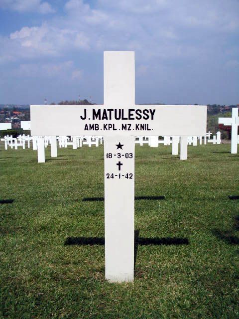 matulessy.j.2004.jpg.JPG