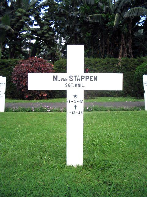 stappen.van.m.2005.jpg