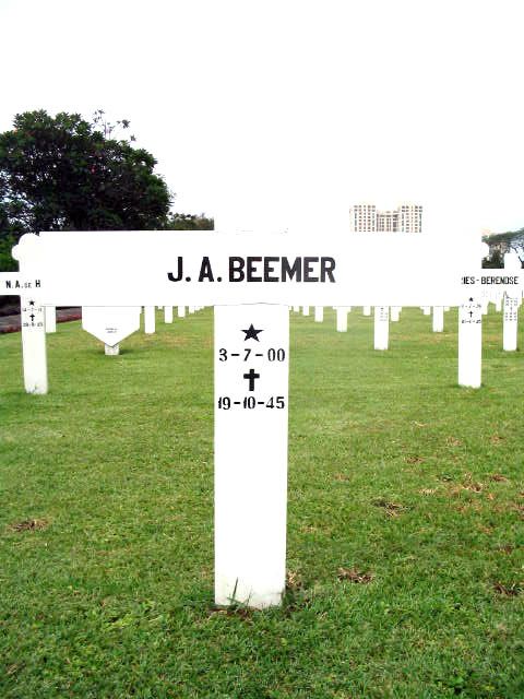 beemer.j.a.2005.jpg