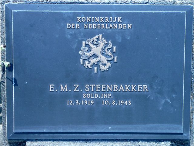 Steenbakker.E.M.Z.2008.jpg