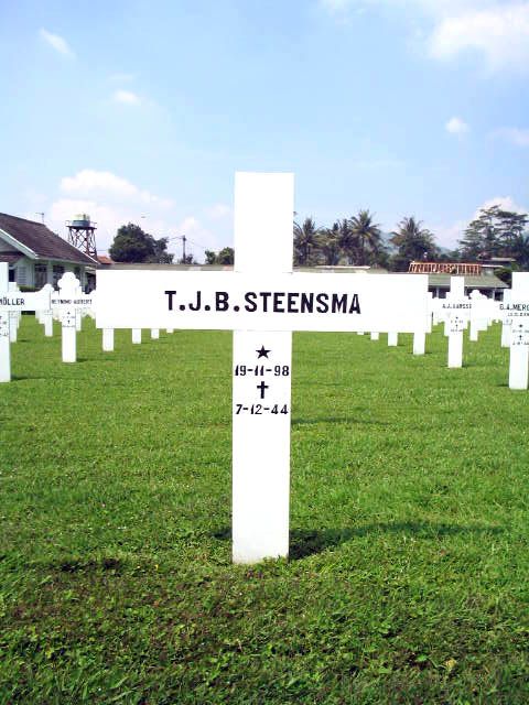 steensma.t.j.b.2005.jpg