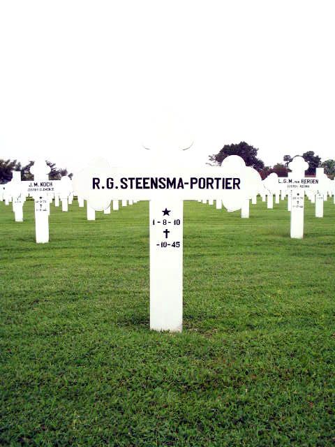 steensma.portier.r.g.2005.jpg