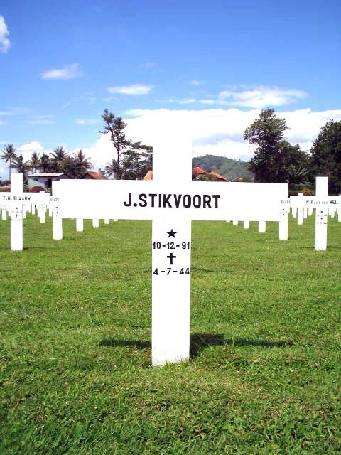 stikvoort.j.2005.jpg
