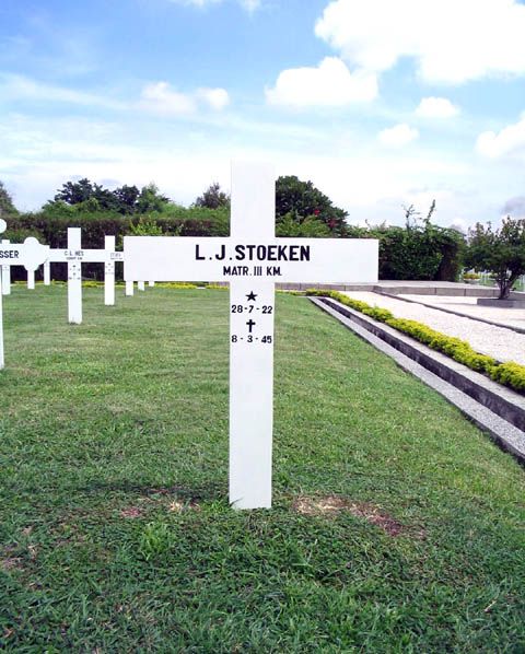 stoeken.l.j.2005.jpg