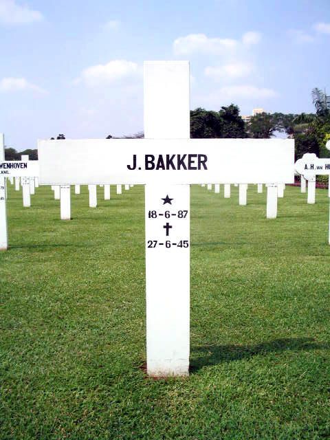 bakker.j.2005(2).jpg