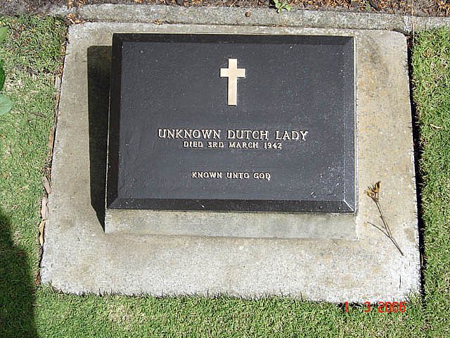 onbekend.ned.vrouw.1.2006.jpg