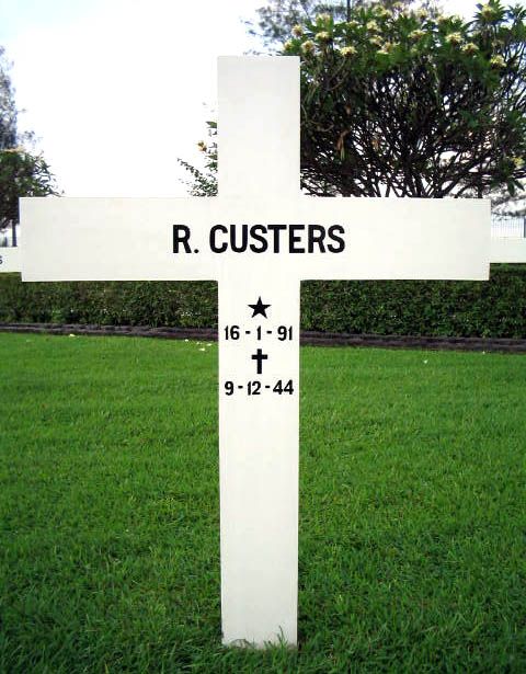 custers r.2004.jpg