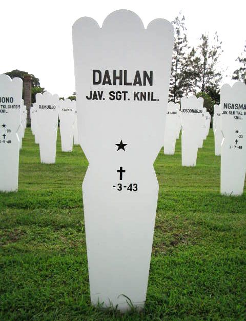 dahlan.2004.jpg