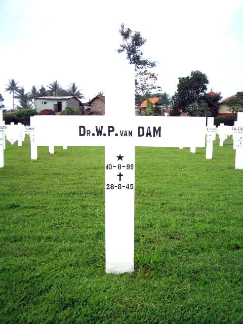 dam.van.w.p.2005.jpg