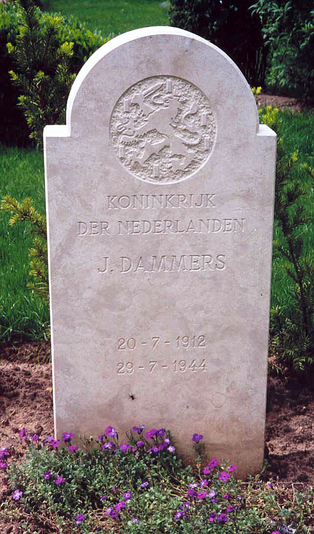J.Dammers(1).jpg