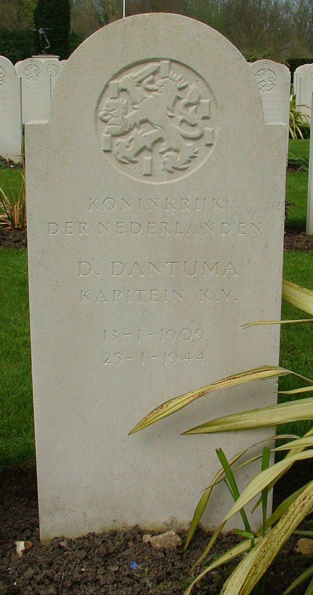 dantuma.d.2008.jpg