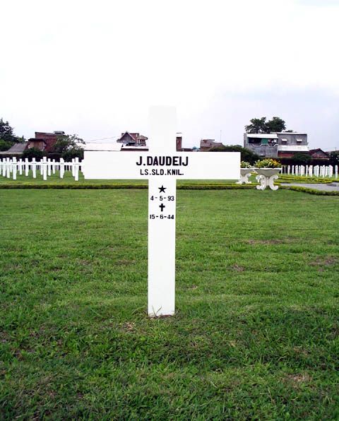 daudeij.j.2005.jpg