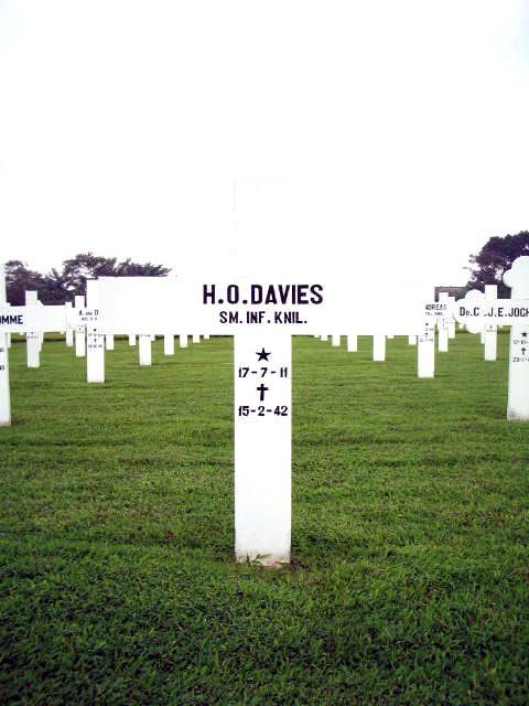 davies.h.o.2005.jpg