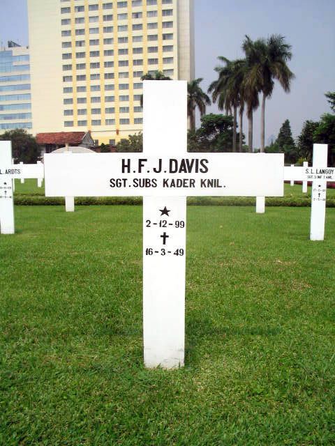 davis.h.f.j.2005.jpg