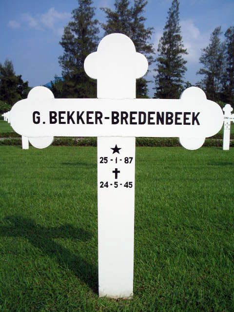 bekker bredenbeek g.2004.jpg